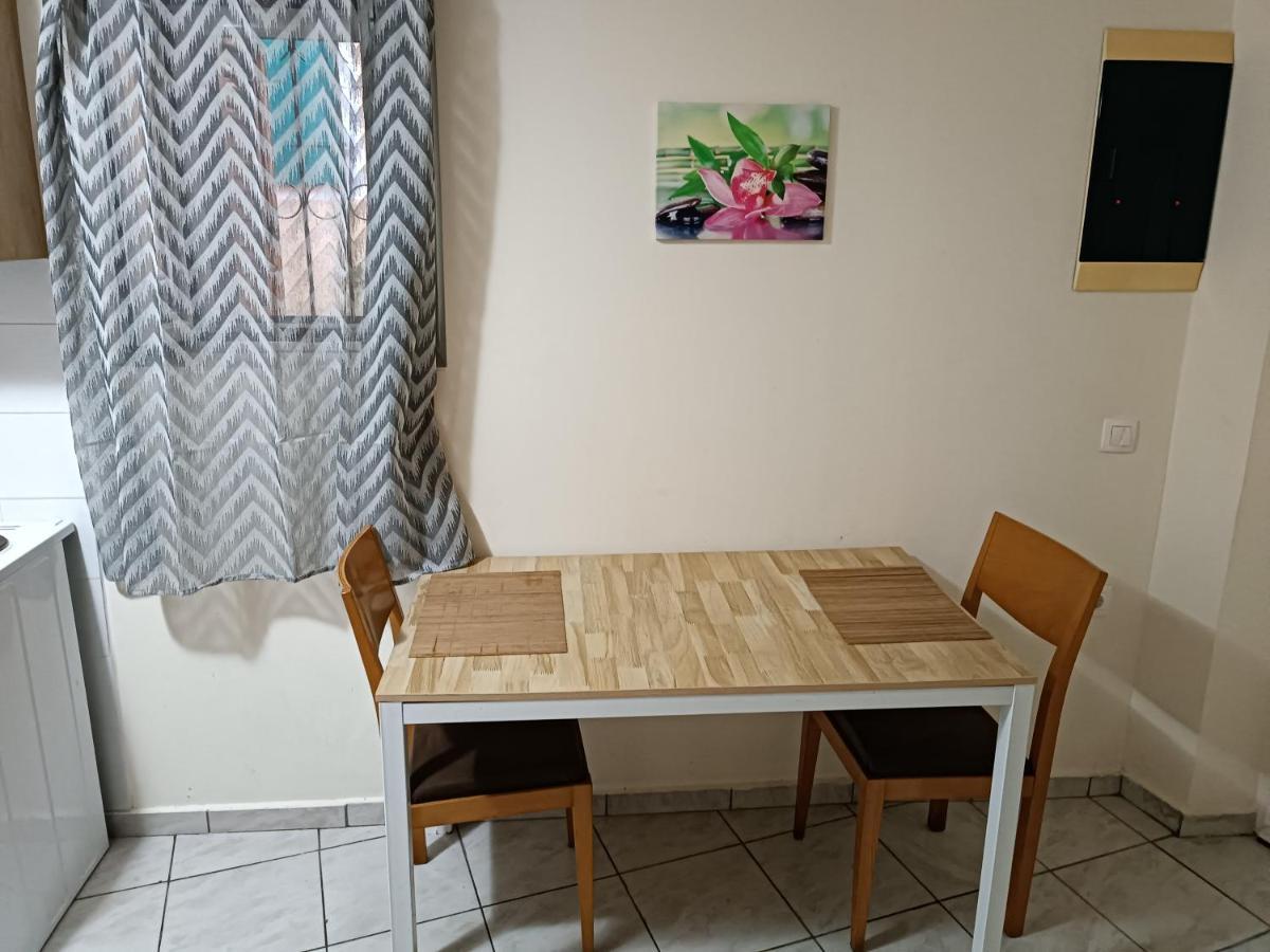 Two-Storey Maisonette Next To The Port Mantouki エクステリア 写真