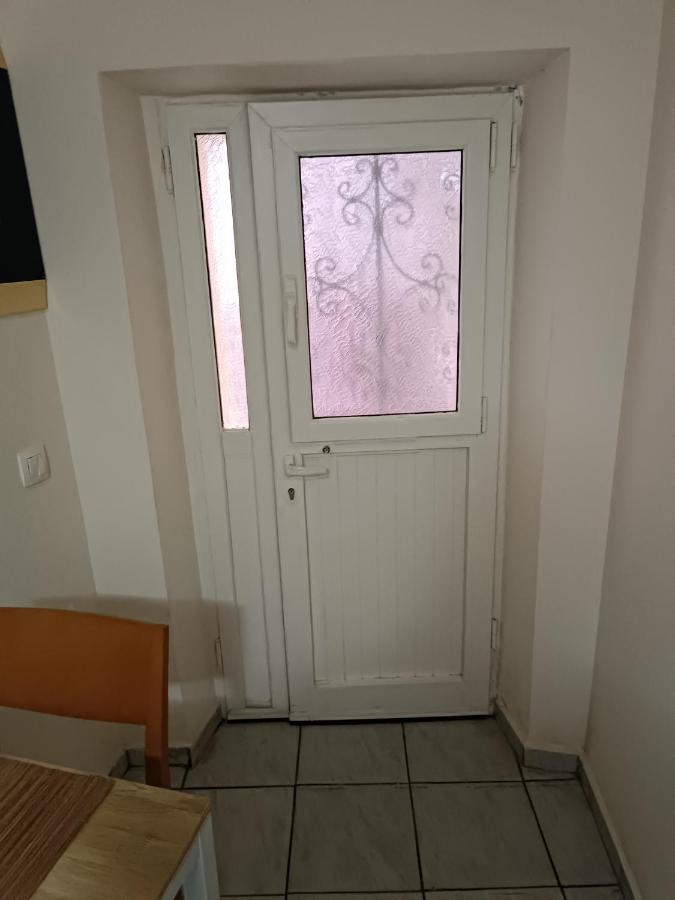 Two-Storey Maisonette Next To The Port Mantouki エクステリア 写真